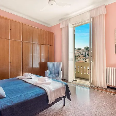 Villinoauroraxl 5terre Near The Station La Spezia